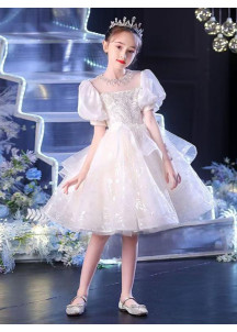 robe de demoiselle d'honneur petite fille courte en tulle blanc étincelant