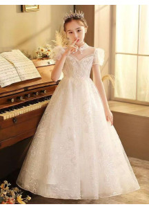 robe cortège fille princesse en tulle blanc avec jupe ample et fluide