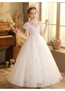 robe cortège fille princesse en tulle blanc avec jupe ample et fluide