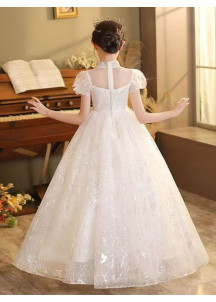 robe cortège fille princesse en tulle blanc avec jupe ample et fluide