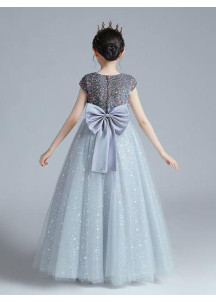 chic robe soirée enfant grise enn tulle argenté scintillant parsemé d'étoiles