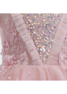 robe cortège fille en tulle rose poudré avec broderies florales