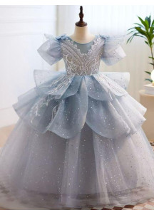 robe fille mariage en tulle bleu ciel avec jupe volumineuse à volants superposés