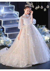 Ivory Wedding Dress for Young Girl with Majestic Train and Puffed Sleeves