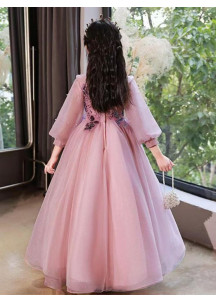 robe de cérémonie pour fillette en tulle rose avec col Claudine bordé de perles fines