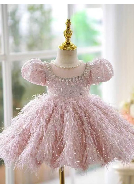 robe de fille de fleur rose féerique avec jupe en plumes vaporeuses