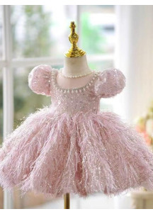 robe de fille de fleur rose féerique avec jupe en plumes vaporeuses