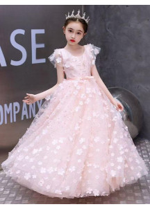 robe demoiselle d'honneur fille en tulle rose parsemée de petites fleurs en relief