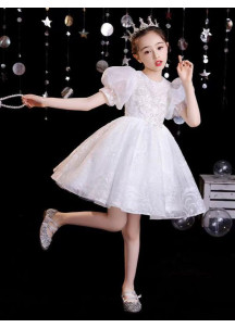 robe fille mariage en tulle blanc avec manches bouffantes