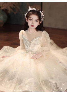 robe soirée petite fille en tulle champagne recouverte de sequins scintillants