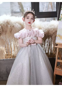 robe soirée de gala enfant en tulle gris ehaussé d'un drapé organza sur les épaules