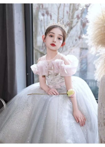 robe soirée de gala enfant en tulle gris ehaussé d'un drapé organza sur les épaules