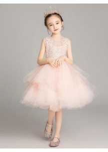 robe fille de cérémonie en tulle blanc volants superposés jupe asymétrique