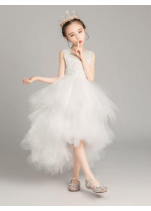 robe fille de cérémonie en tulle blanc volants superposés jupe asymétrique