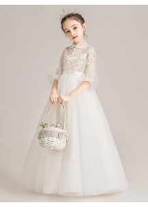 robe baptême petite fille longue en tulle blanc et dentelle florale à col Claudine