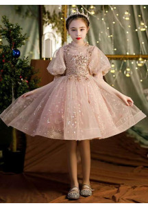 robe soirée petite fille longue en tulle champagne parsemée d'étoiles dorées scintillantes