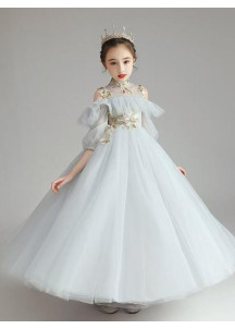 robe de cérémonie petite fille en tulle gris brodé de motifs dorés scintillants