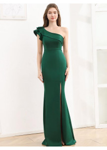 robe longue vert émeraude de soirée avec col asymétrique et fente latérale