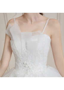 robe de mariée pas cher en tulle blanc à broderie fleurie