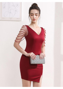 Bordeaux Cocktail Dress with Fitted Silhouette and V-Neckline