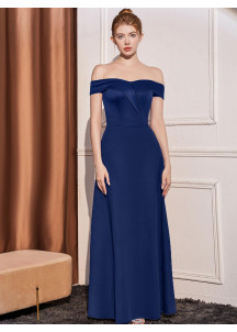 robe de soirée longue noire décolleté bateau avec coupe fluide