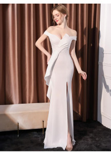 robe de bal blanche coupe sirène avec fente haute sur la jambe