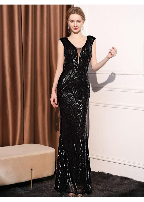 Black Sequined Evening Gown with Backless Design and Delicate Chains