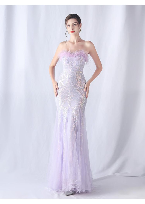 robe de cérémonie à paillettes dorées à bustier avec plumes