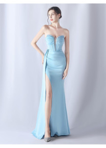 robe de cérémonie bleu marine à bustier strass avec drapé fluide de la jupe