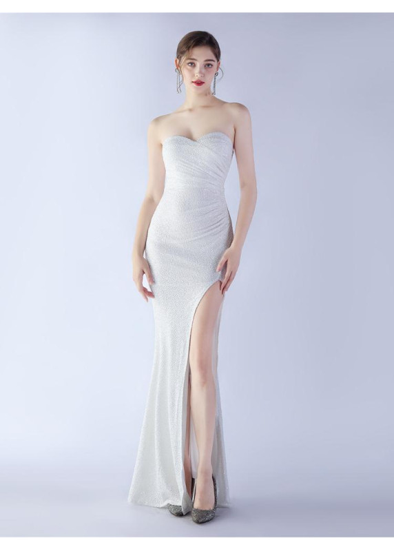 Dazzling Silver Evening Gown with Heart-Shaped Bustier and Daring Side Slit