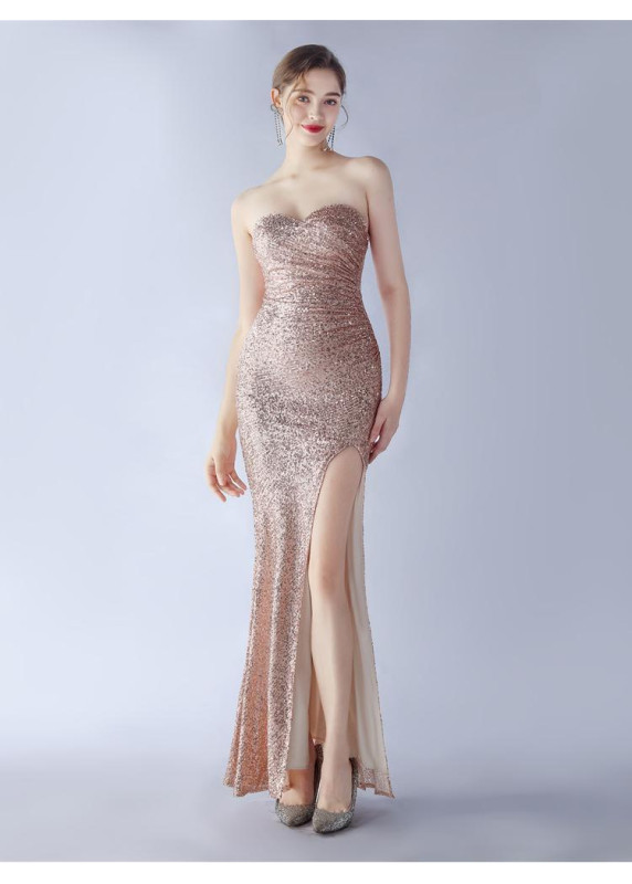 Dazzling Silver Evening Gown with Heart-Shaped Bustier and Daring Side Slit