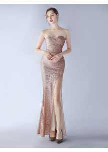 Dazzling Silver Evening Gown with Heart-Shaped Bustier and Daring Side Slit