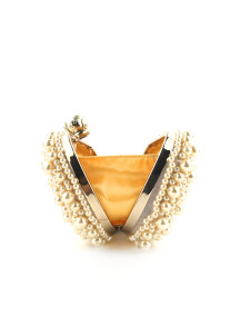 Luxury Evening Clutch Bag Adorned with Delicate Ivory Pearls