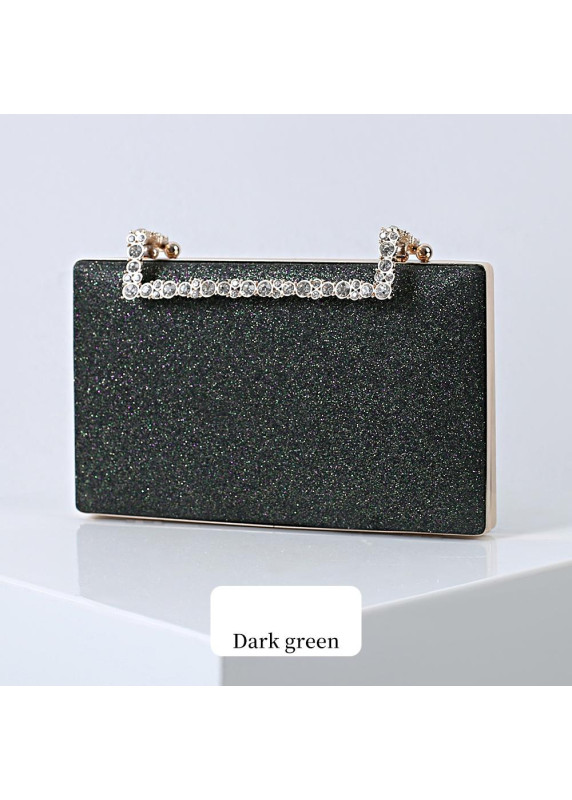 Sparkling Evening Clutch with Crystal-Adorned Clasp