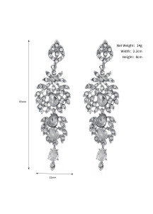 Exquisite Floral Design Earrings with Sparkling Crystals