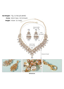 Evening Jewelry Set with Sparkling Stones in Cluster Design (Necklace + Earrings)