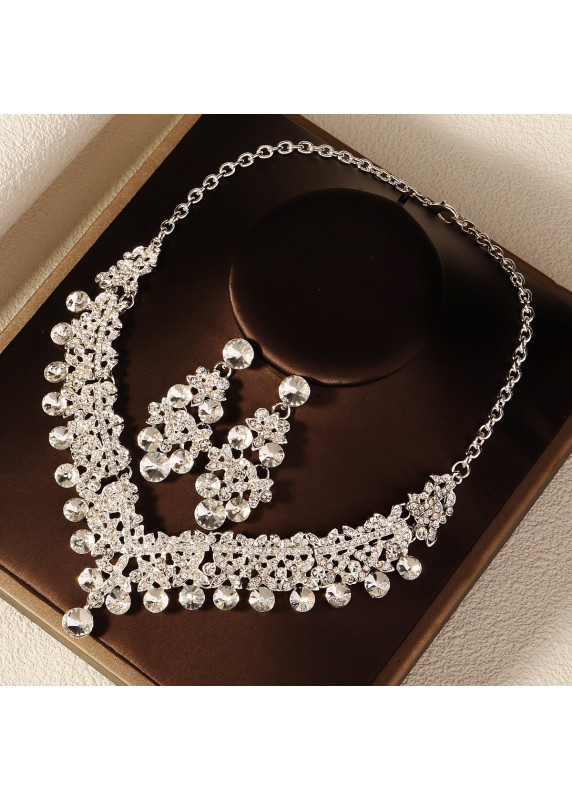 Evening Jewelry Set with Sparkling Stones in Cluster Design (Necklace + Earrings)