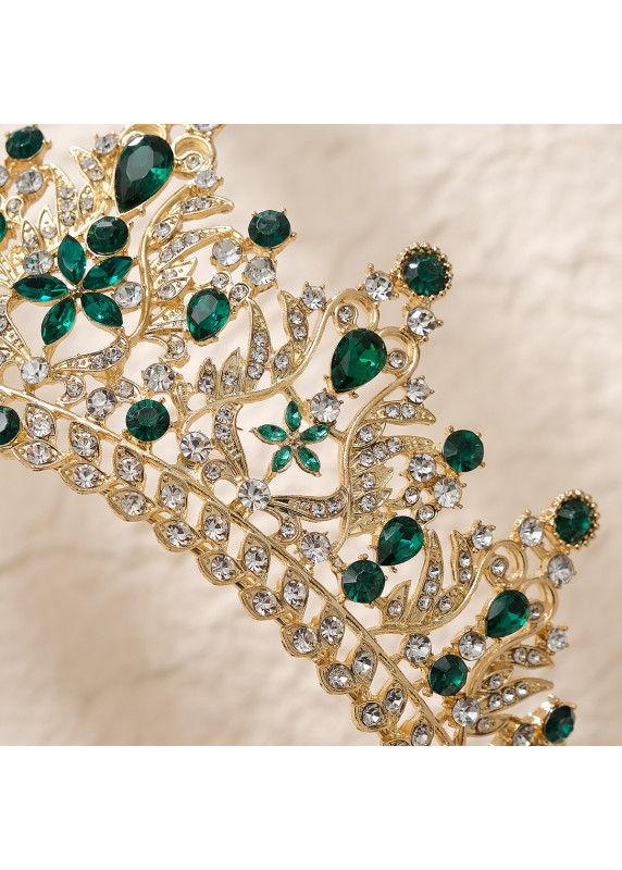 Evening Tiara: Floral Motif Design with Sparkling Stones