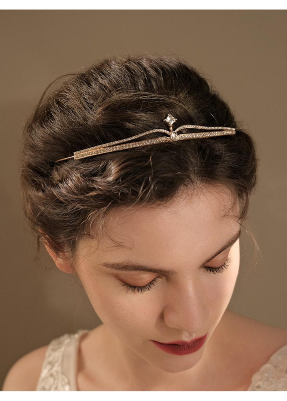 Elegant Hair Slide in Gold-Toned Metal with Sparkling Crystals