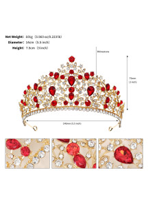 Élégante diadème ornée de scintillants cristaux et pierres précieuses couleurs vives