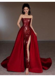 Vestido de noche rojo burdeos strapless con lentejuelas brillantes