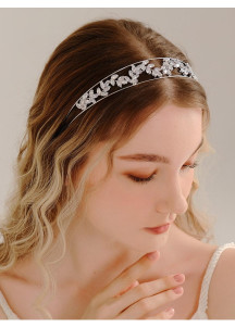 Sparkling Headband with Floral Motifs and Cut Crystals