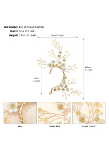 accessoire d'ornement d'oreille à fleurs blanches avec éléments dorés (gauche)