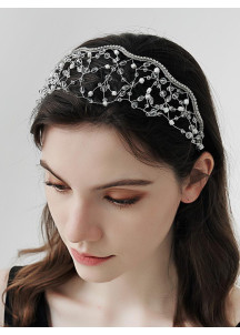 Gala Evening Headband Adorned with Pearls