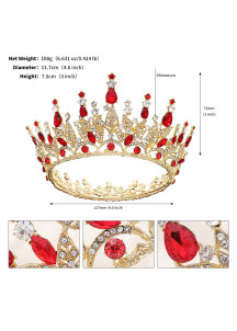 somptueuse couronne à motifs foisonnants de strass précieux