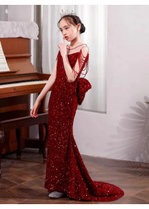 robe de fille d'honneur rouge coupe sirène ajustée