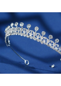 Sparkling Headband Minimalist Design