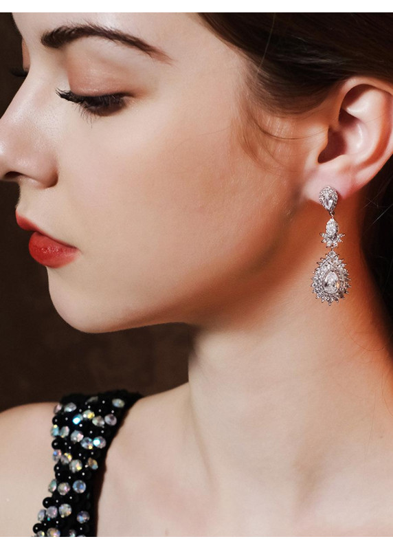 Gala Evening Earrings with Sparkling Strass