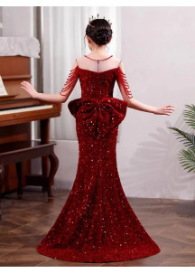 robe de fille d'honneur rouge coupe sirène ajustée