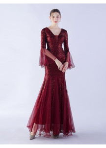 Mermaid-Cut Evening Gown with Voluminous Sleeves